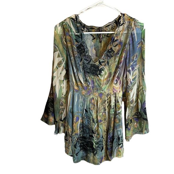 Sienna Rose Tops - 5 for $25🔥Large Mushka by Sienna Rose Bell Sleeve Paisley Embroidered Blouse